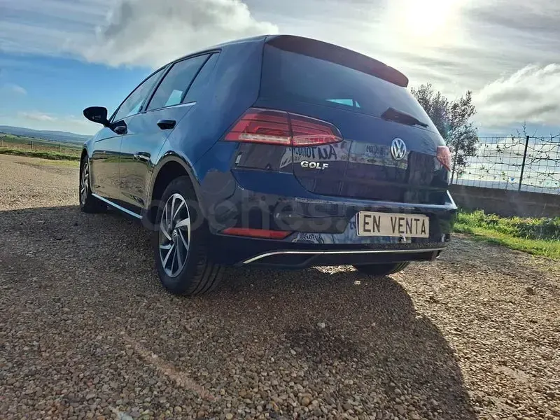 Usado VW Golf VII Advance 150 CV (110 kW) 2018 Azul Berlina