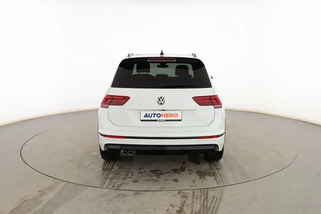 Usado VW Tiguan Sport 150 CV (110 kW) 2020 Blanco SUV