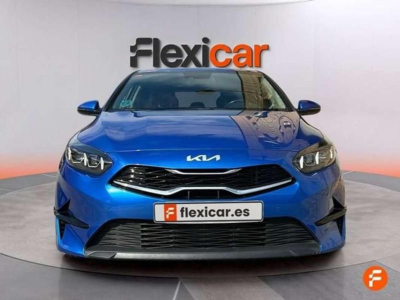 Käytetty Kia Ceed 101 HP (74 kW) 2021 Sininen Viistoperä