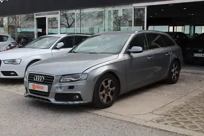 Usado Audi A4 170 CV (125 kW) 2010 Gris Familiar