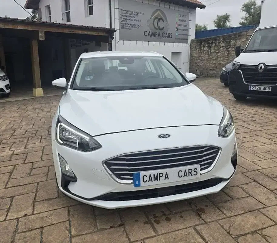 Usado Ford Focus Trend+ 120 CV (88 kW) 2020 Blanco Utilitario