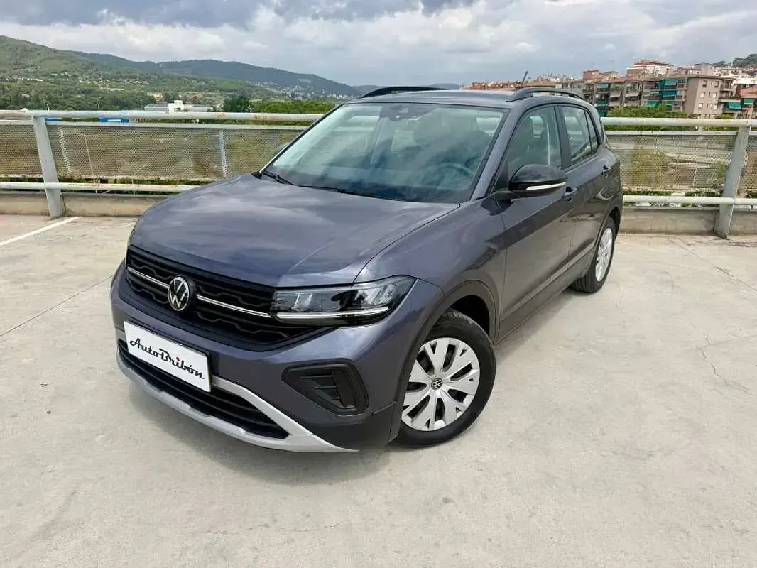 Usado VW T-Cross Advance 95 CV (69 kW) 2024 Gris SUV