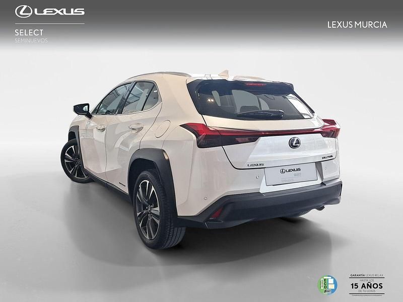 Usado Lexus UX 250h 184 CV (135 kW) 2022 Blanco SUV