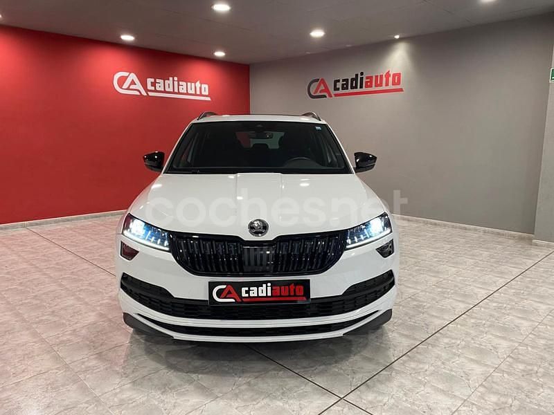Usado Skoda Karoq SportLine 150 CV (110 kW) 2021 Blanco SUV