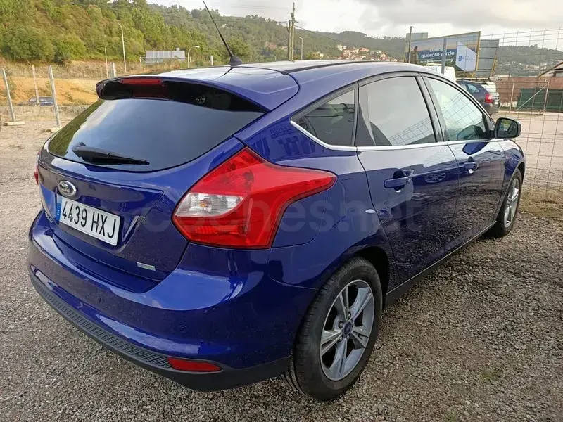Usado Ford Focus Titanium 125 CV (91 kW) 2014 Azul Berlina