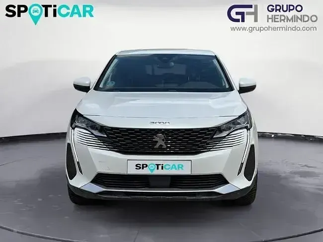 Usado Peugeot 3008 Allure 130 CV (95 kW) 2021 Blanco SUV