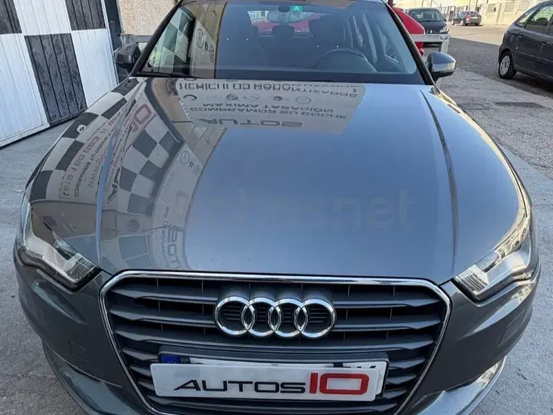 Usado Audi A3 110 CV (80 kW) 2015 Gris / plata Berlina