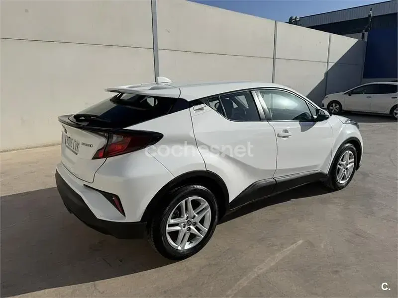 Usado Toyota C-HR Advance 122 CV (89 kW) 2021 Blanco SUV