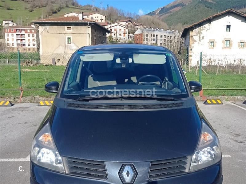 Usado Renault Espace Dynamique 150 CV (110 kW) 2005 Azul Monovolumen
