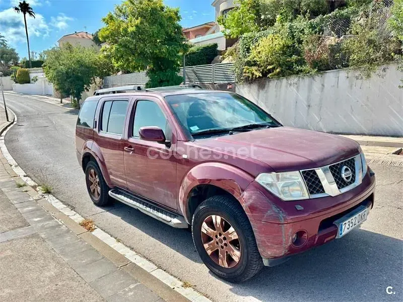 Usado Nissan Pathfinder 174 CV (127 kW) 2005 Granate SUV