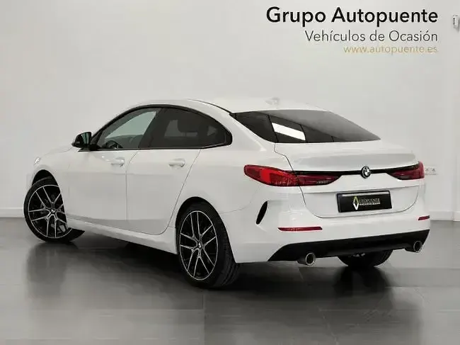 Usado BMW 218 Gran Coupé Comfort Edition 150 CV (110 kW) 2021 Blanco Coupe