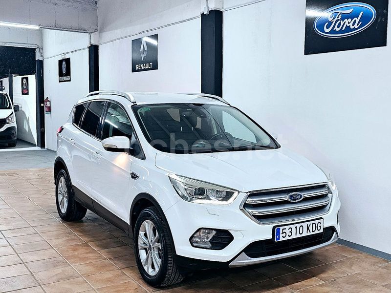 Usado Ford Kuga Titanium 150 CV (110 kW) 2017 Blanco SUV