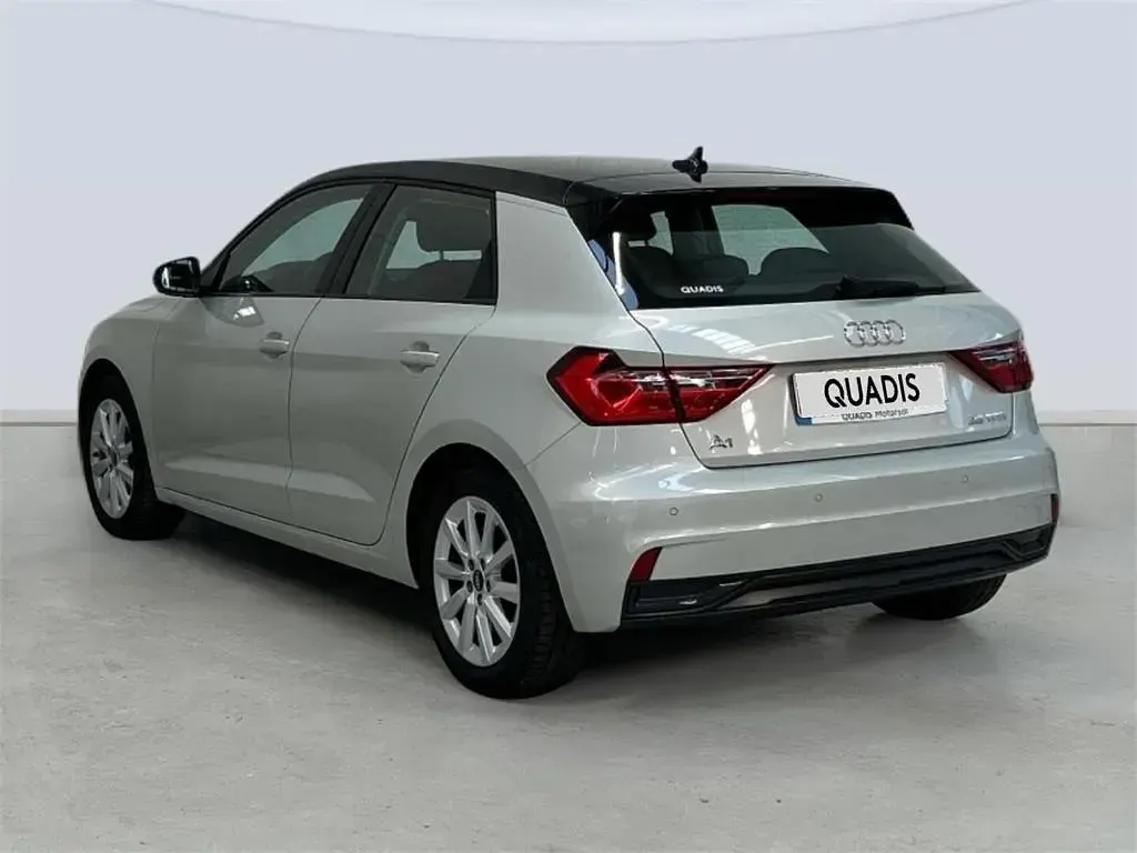 Usado Audi A1 Sportback Advanced Plus 95 CV (69 kW) 2024 Plata rocio Utilitario