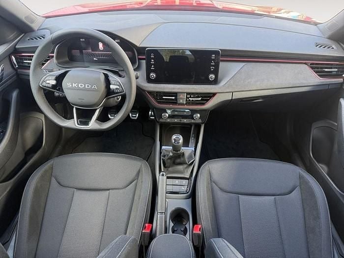 Nuevo Skoda Kamiq 115 CV (84 kW) 2025 Rojo SUV