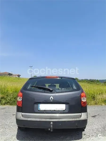 Usado Renault Laguna II 130 CV (95 kW) 2006 Azul Familiar