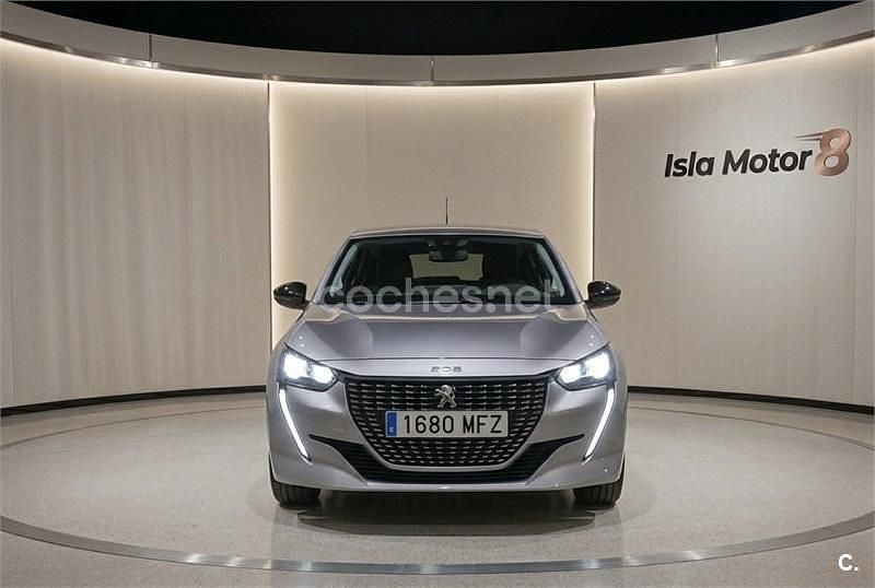 Usado Peugeot 208 Allure 100 CV (73 kW) 2023 Gris / plata Utilitario