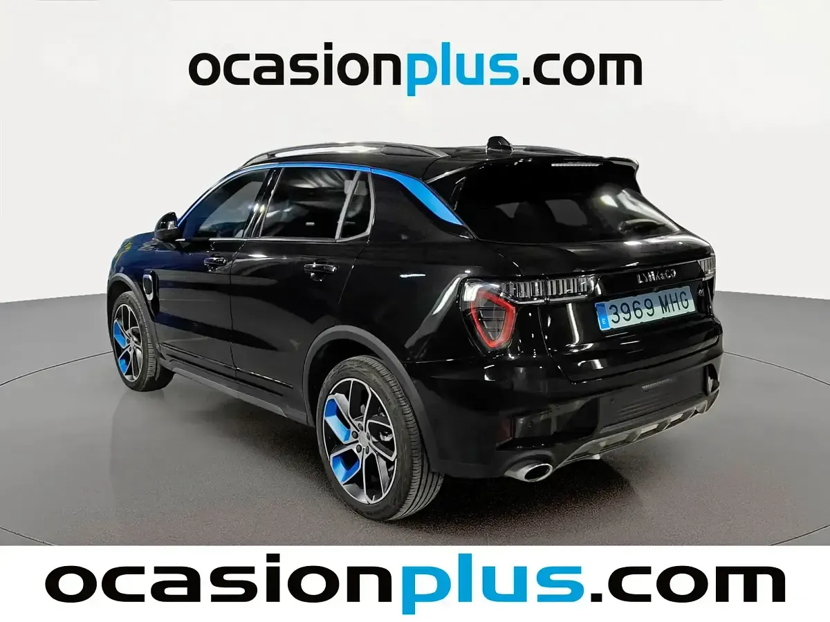 Usado Lynk & Co 01 261 CV (191 kW) 2023 Negro SUV