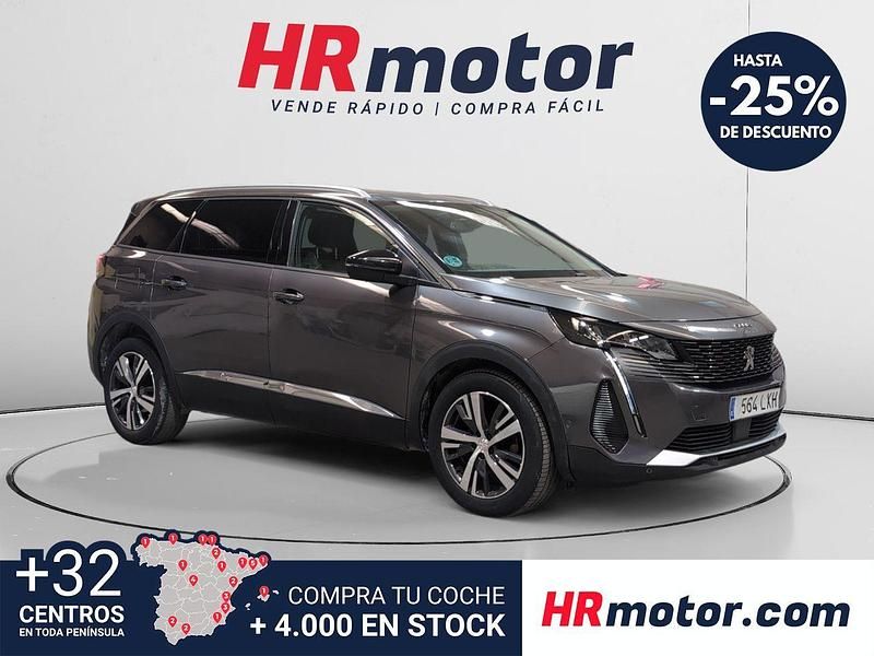 Usado Peugeot 5008 Allure 130 CV (95 kW) 2022 Gris / plata SUV