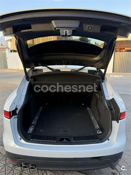 Usado Jaguar F-Pace R-Sport 180 CV (132 kW) 2018 Blanco SUV