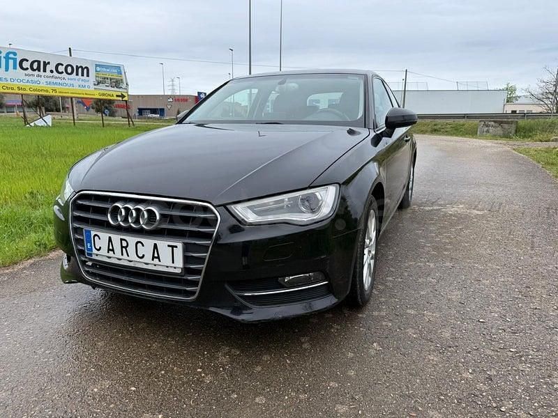Usado Audi A3 Attraction 110 CV (80 kW) 2015 Negro Berlina