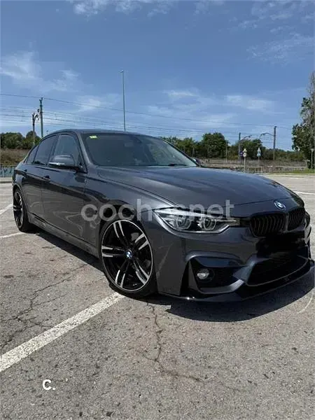 Usado BMW 318 136 CV (100 kW) 2017 Gris / plata Berlina