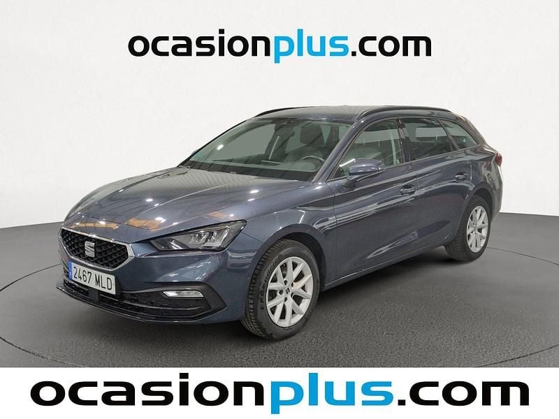 Usado Seat Leon Style 130 CV (95 kW) 2023 Gris Monovolumen