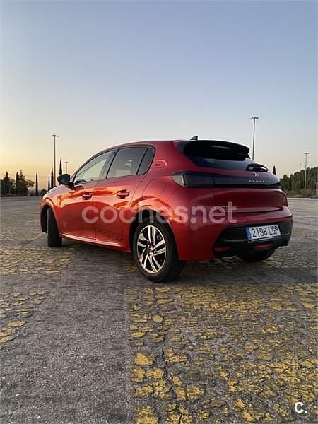 Usado Peugeot 208 GT-line 100 CV (73 kW) 2020 Rojo Utilitario