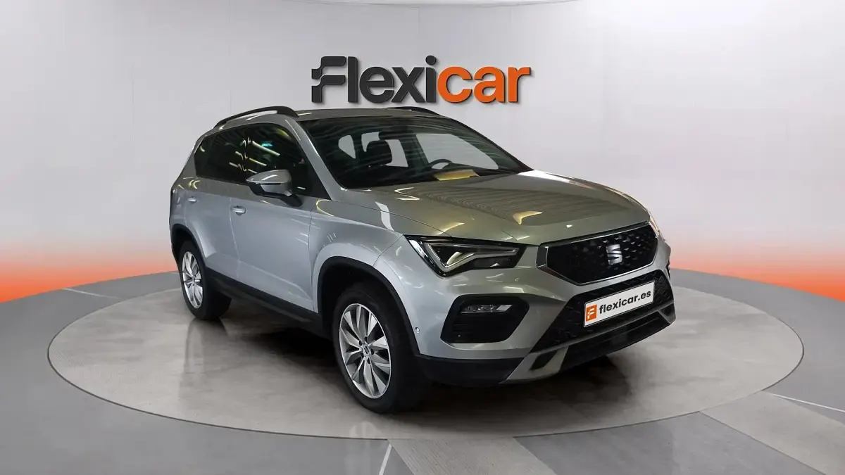 Käytetty Seat Ateca Style 150 HP (110 kW) 2023 Katumaasturi