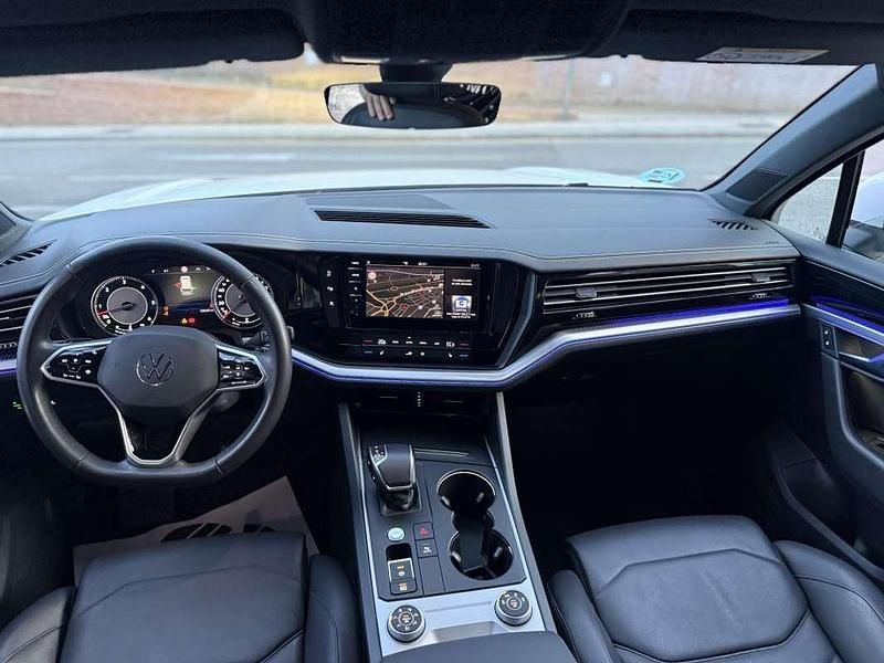 Usado VW Touareg Elegance 286 CV (210 kW) 2022 Blanco SUV