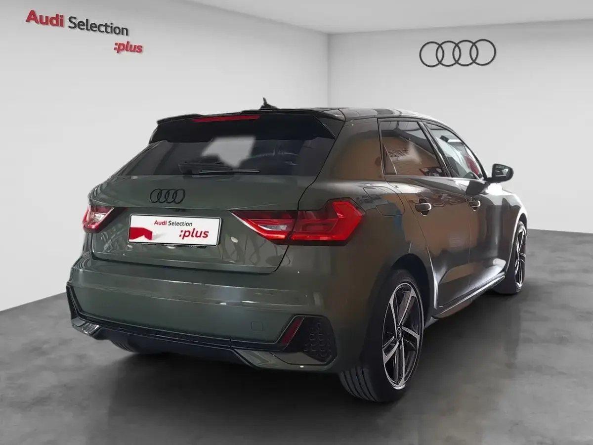 Usado Audi A1 Sportback Black Edition 116 CV (85 kW) 2024 Verde Utilitario