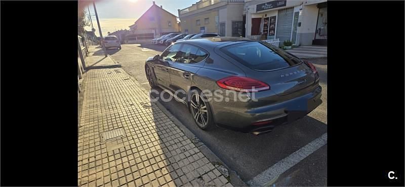 Usado Porsche Panamera 250 CV (183 kW) 2013 Gris / plata Utilitario