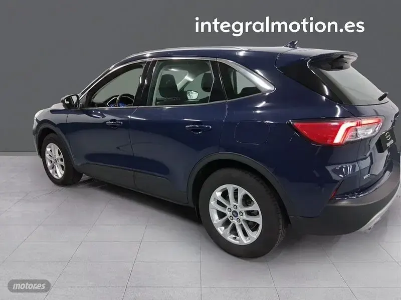 Usado Ford Kuga Titanium 190 CV (139 kW) 2021 Negro SUV