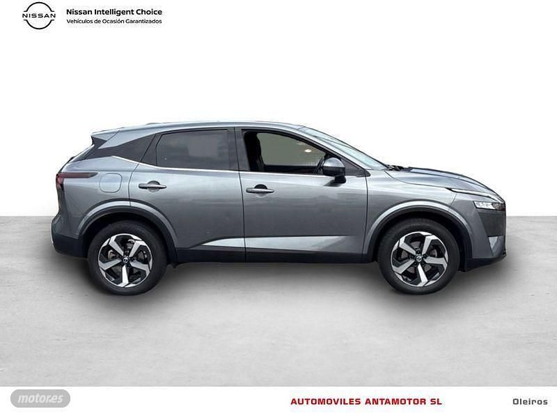Usado Nissan Qashqai N-Connecta 140 CV (102 kW) 2022 Gris / plata SUV