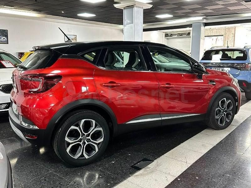Usado Renault Captur Intens 140 CV (102 kW) 2021 Granate SUV