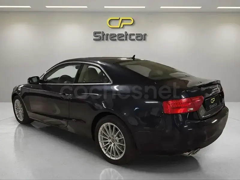 Usado Audi A5 163 CV (119 kW) 2015 Azul Coupe