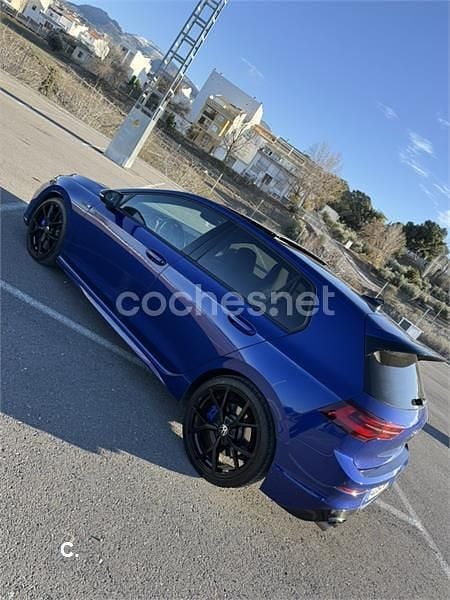 Usado VW Golf VIII R 320 CV (235 kW) 2021 Azul Berlina