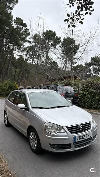 Usado VW Polo Edition 80 CV (58 kW) 2007 Gris / plata Utilitario