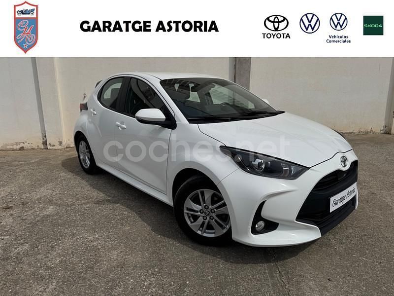 Usado Toyota Yaris 125 CV (91 kW) 2024 Blanco Berlina