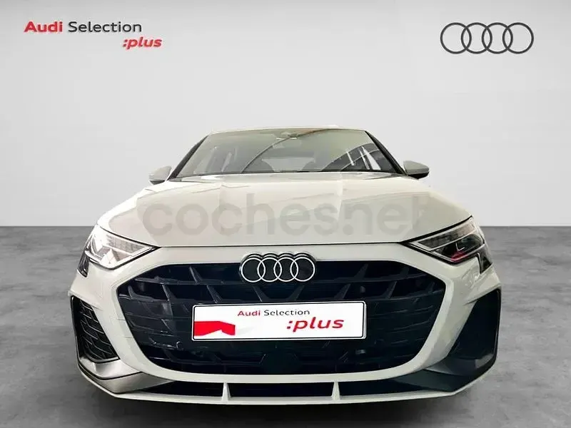 Usado Audi A3 S-Line 204 CV (150 kW) 2025 Blanco Berlina