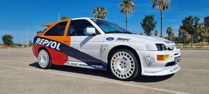 Usado Ford Escort RS 150 CV (110 kW) 1992 Blanco Utilitario