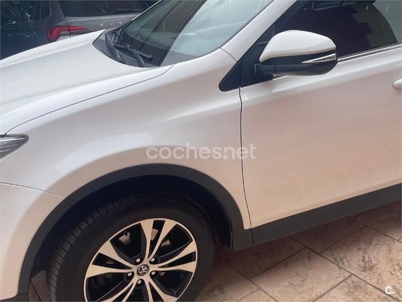 Usado Toyota RAV4 Advance 150 CV (110 kW) 2014 Blanco SUV