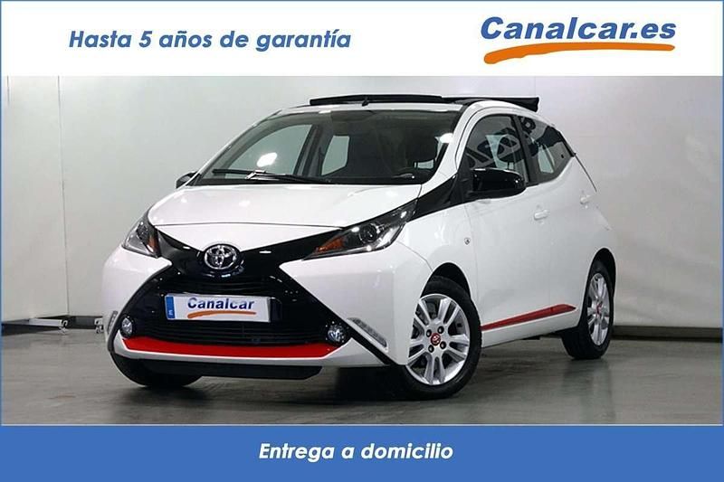 Blanco Usado 2018 Toyota Aygo x-sky Utilitario | 10.460 € (Precio justo) - Imagen 1/4