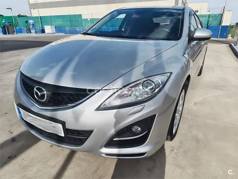 Usado Mazda 6 Style 155 CV (114 kW) 2010 Gris / plata Berlina