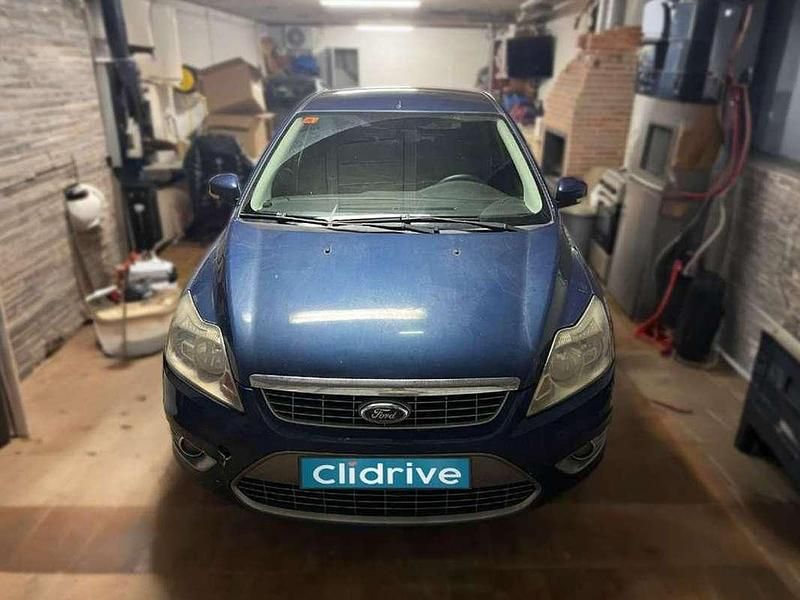 Usado Ford Focus Trend 109 CV (80 kW) 2008 Azul Utilitario