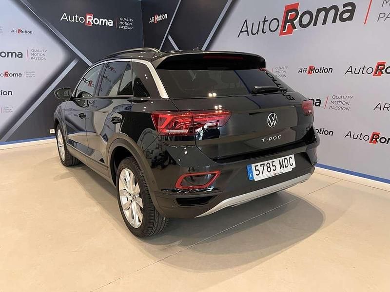 Usado VW T-Roc Life 150 CV (110 kW) 2023 Negro SUV