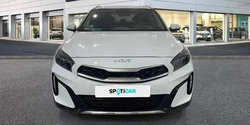Usado Kia XCeed 120 CV (88 kW) 2023 Blanco SUV