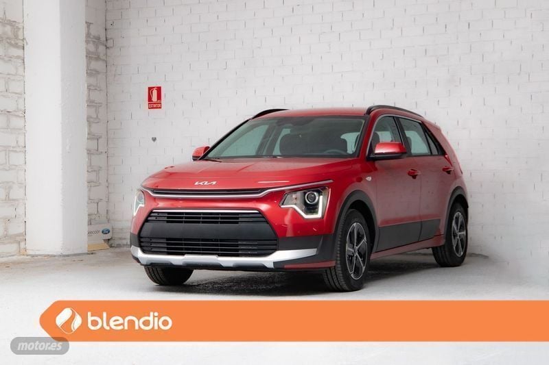 Rojo Nuevo 2025 Kia Niro SUV | 28.600 € (Buen precio) - Imagen 1/4