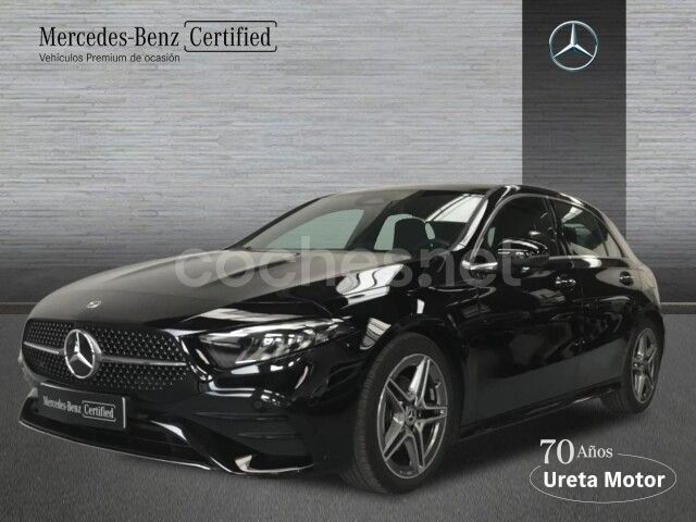 Negro Usado 2024 Mercedes A200 Berlina | 35.900 € (Un poco caro) - Imagen 1/4
