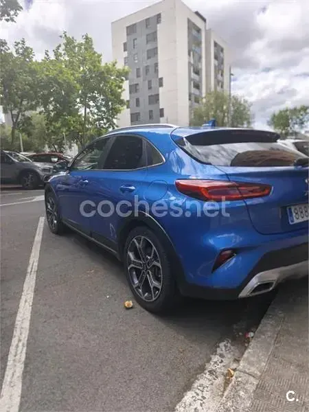 Usado Kia XCeed 115 CV (84 kW) 2019 Azul SUV