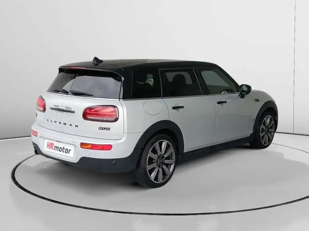 Usado Mini Cooper Clubman 136 CV (100 kW) 2023 Blanco Familiar